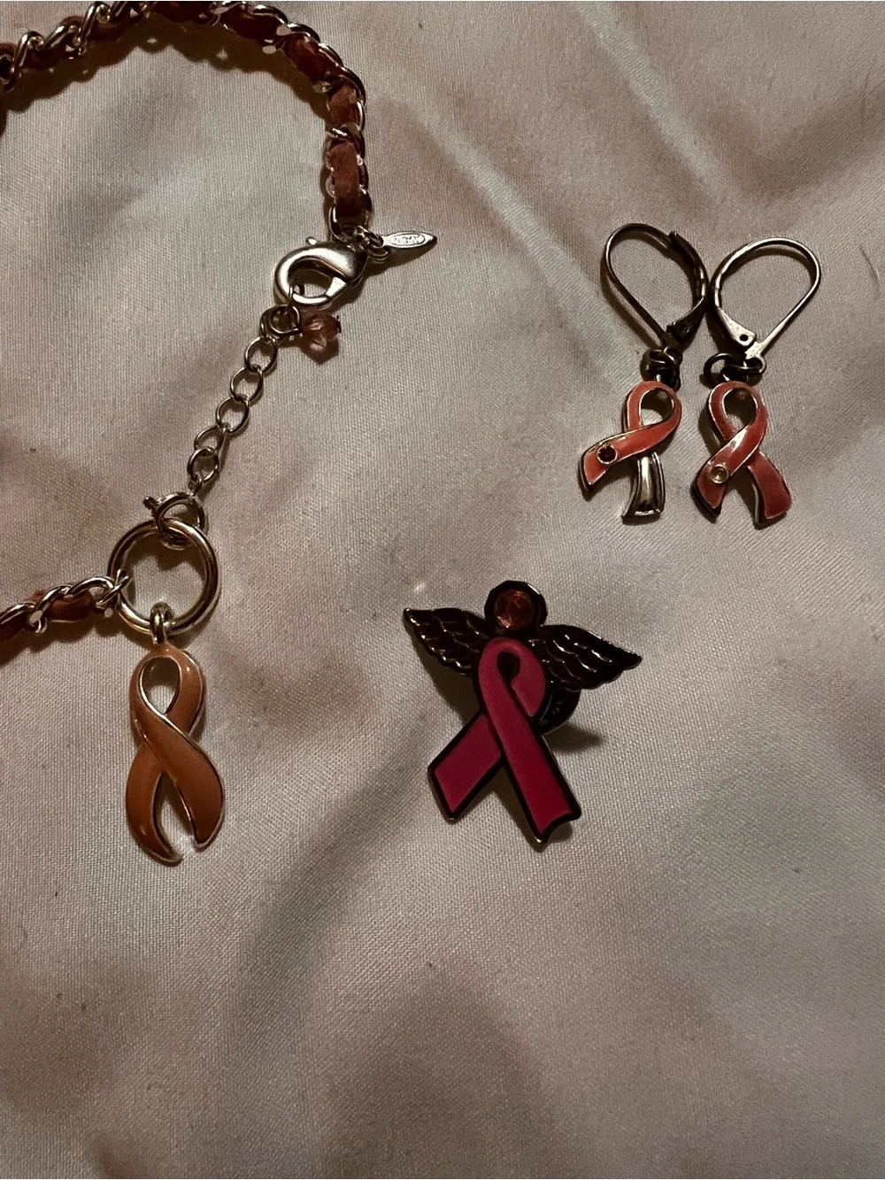 Women’s Ribbon Charm Bracelet and Pendant Set - Gold Tone